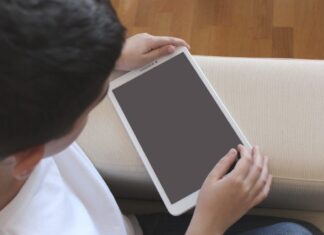 5 Surprising Things That You Are Addicted To child, tablet, playing